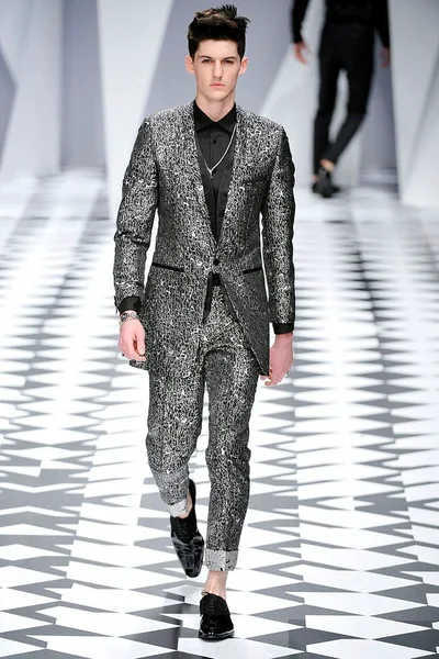 Look 41